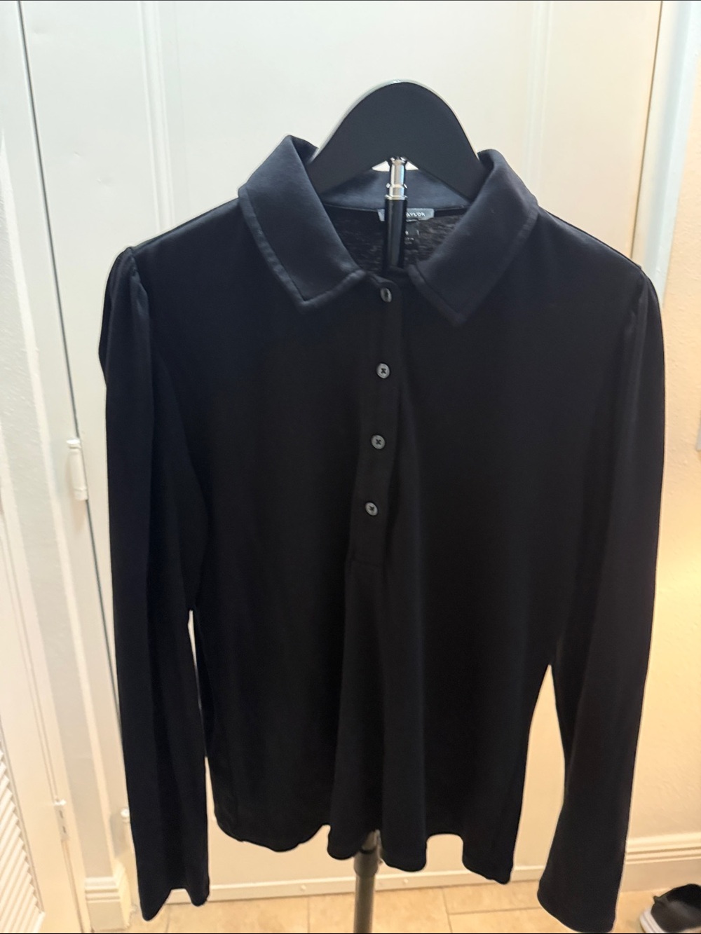 Ann Taylor Black Long-Sleeve Collared Button Polo Top